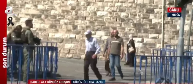 Katil İsrail’den Cuma ablukası! Elinde seccade olan Müslümanlara sert müdahale