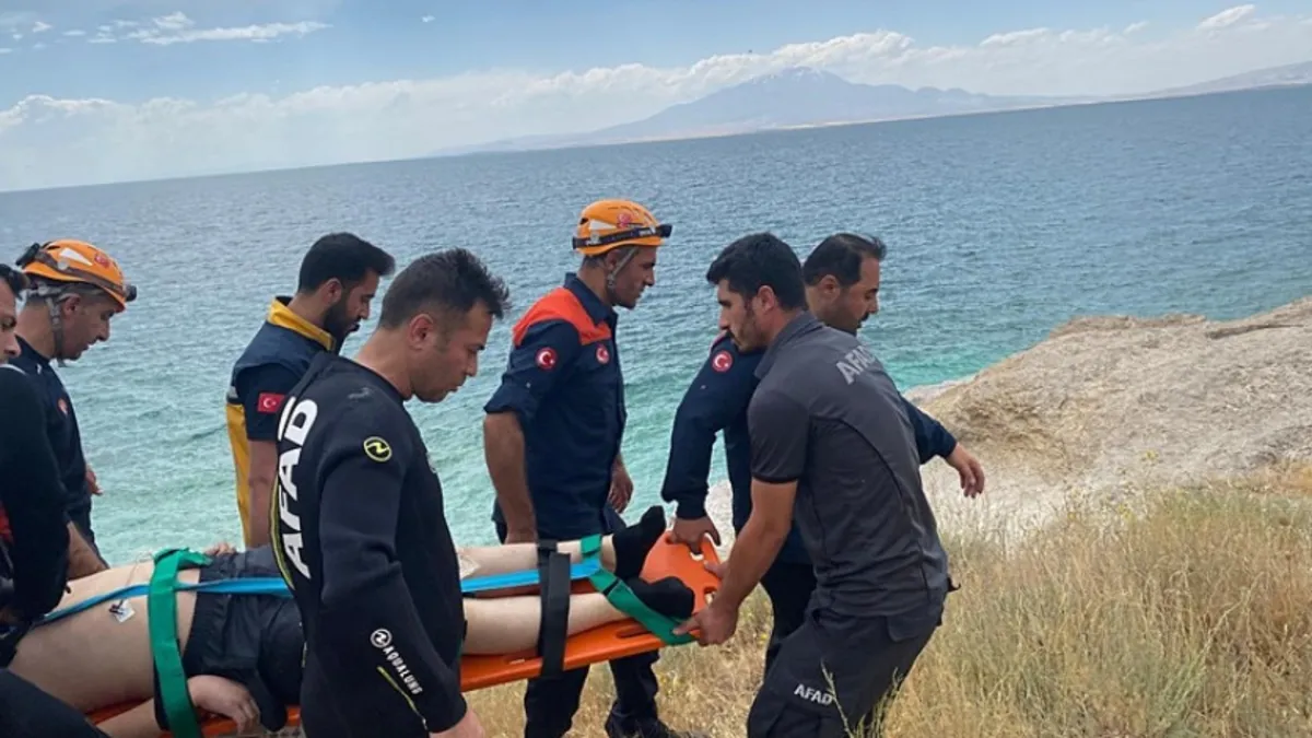 Serinlemek için suya girdi: Genç akıntıya kapılarak can verdi