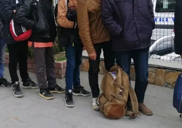 Edirne'de 9 düzensiz göçmen yakalandı