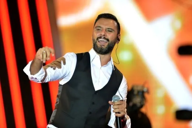 Alişan ve Buse Varol isyan etti: Büyük evde oturuyorsak kime ne!