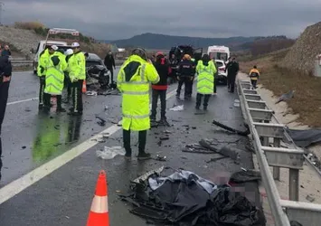 Bursa'da zincirleme trafik kazası! Ölü ve yaralılar var
