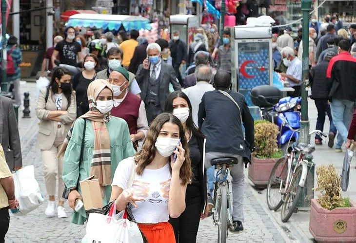 Son dakika: Maske yasağı bitti mi? 1 Temmuz'dan sonra sokakta maske takma zorunluluğu kalkacak mı? Kabine kararları...