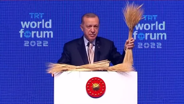 Son dakika: Başkan Erdoğan’dan TRT World Forum’da önemli açıklamalar | Tahıl koridoru mesajı: Pazar günü Putin ile görüşeceğim
