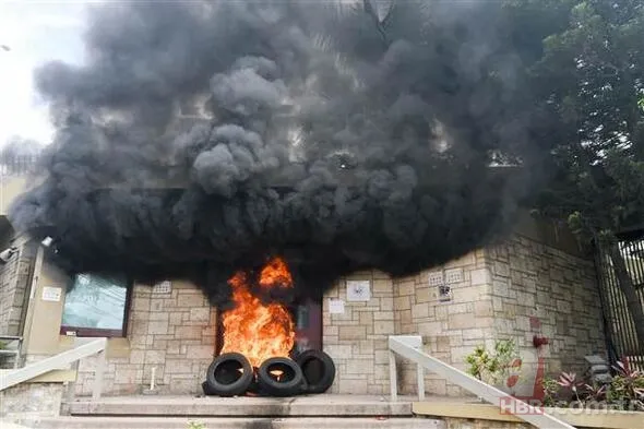 Honduras’ta protestocular ABD elçilik binasının kapısına dayandı 14