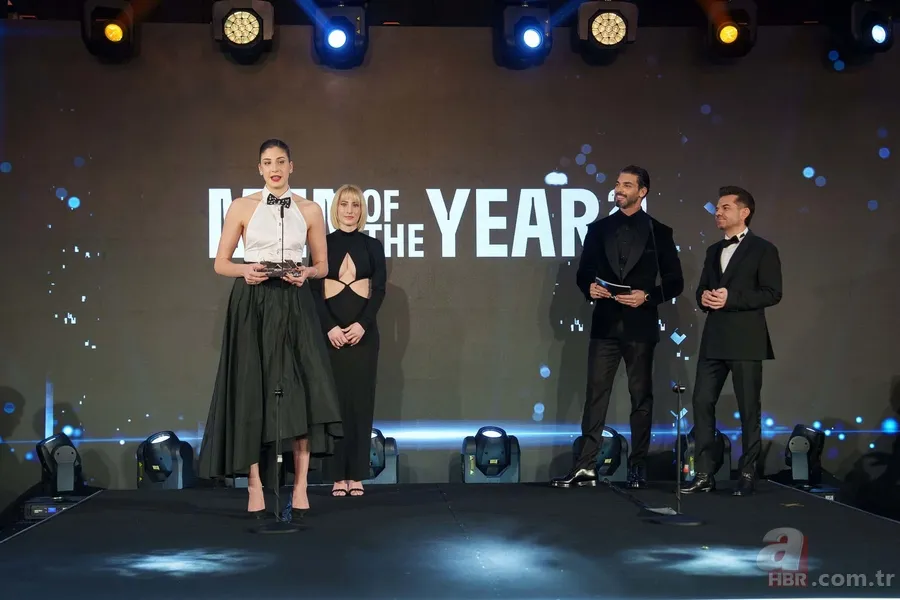GQ Türkiye Men Of The Year’da şıklık yarışı! Sahneye damga vurdular 14