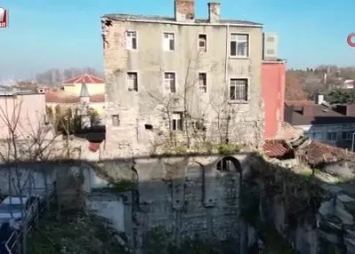 Bin 600 yıllık bina görenleri şaşırtıyor