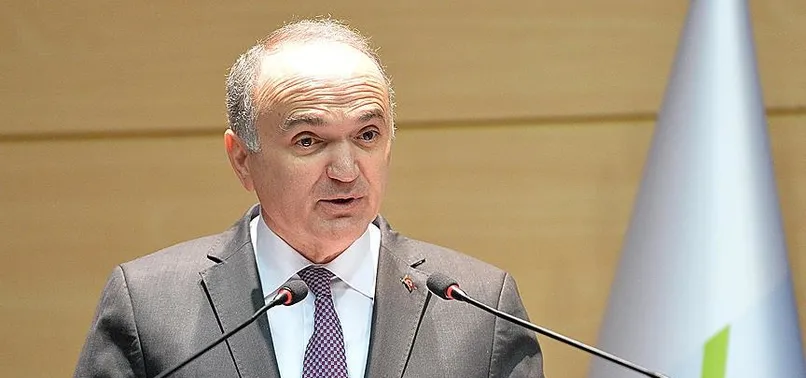 Bakan Özlü'den yerli otomobil açıklaması