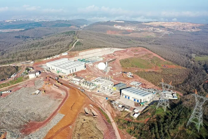 Çöpten 40 bin kişinin elektriğini ürettiler - 3