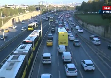 İstanbul'da sabah trafiği! İşte trafik yoğunluk haritasında son durum