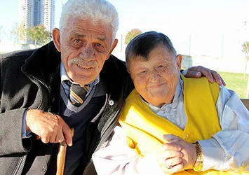 'Yokluk içindeydik ama dimdik ayaktaydık'