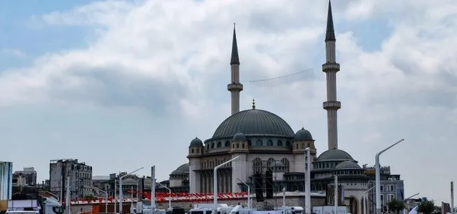 Taksim Camisi’nde şimdiye kadar 17 kişi Müslüman oldu