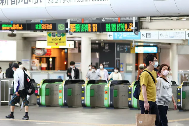 Japonya'da ikinci koronavirüs dalgası şoku! Okullar yeniden kapatıldı - 1