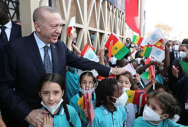 baskan-recep-tayyip-erdogan-gine-programini-iptal-etti-yurda-donus-karari-alindi-1645542096019.jpg