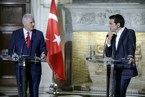 Başbakan Yıldırım: Darbeciler Yunanistan ile ilişkilere darbe vurmasın - 1