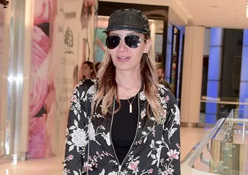 İrem Derici şifayı kaptı