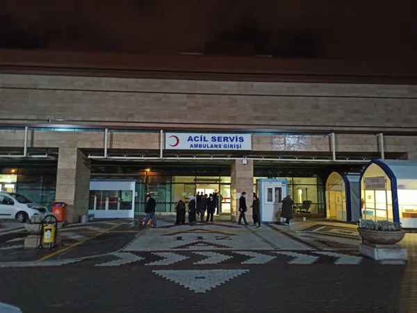 1608088186545.jpg Ankara'da dehşet! Göğsünden bıçaklayarak öldürdü - 3