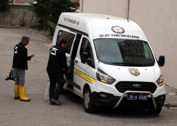 11 katlı binada yangın şoku! - 2