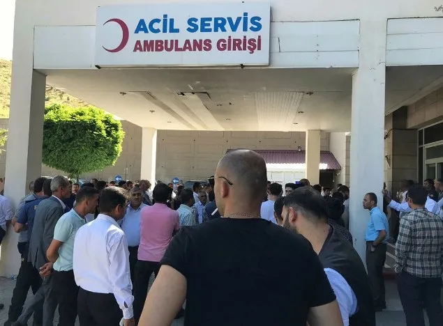 Son dakika: Bitlis’te askeri araca roketli saldırı! 1 binbaşı şehit oldu