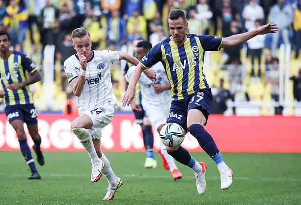 kasimpasa-fenerbahce-muhtemel-11ler-28-subat-kasimpasa-fenerbahce-maci-ne-zaman-saat-kacta-hangi-kanalda-1646029746058.jpg Kasımpaşa Fenerbahçe muhtemel 11'ler! 28 Şubat Kasımpaşa Fenerbahçe maçı ne zaman, saat kaçta, hangi kanalda? - 3