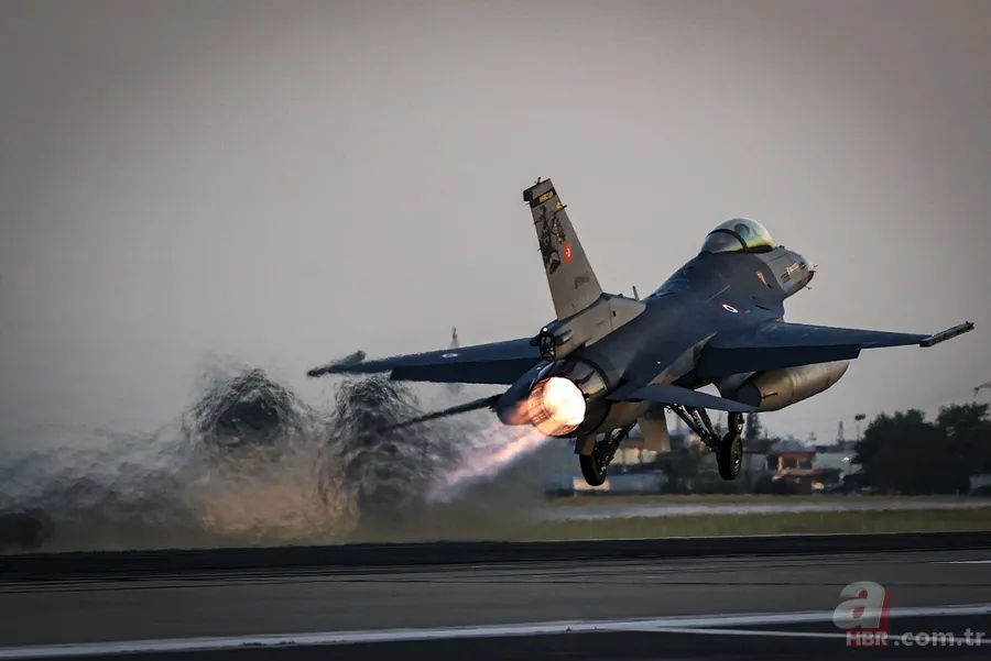 Türkiye'nin gururu: Akıncı Filo'nun "çelik kanatları" 7 dakikadan az sürede gökyüzünde 6