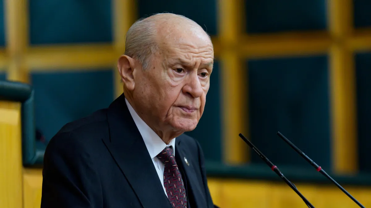 Bahçeli'den İran mesajı: Savaş durmazsa 3. dünya savaşının taşları döşenecek