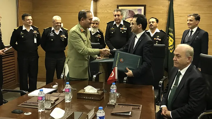 Pakistan denizaltıları Türkiye'ye emanet - 1