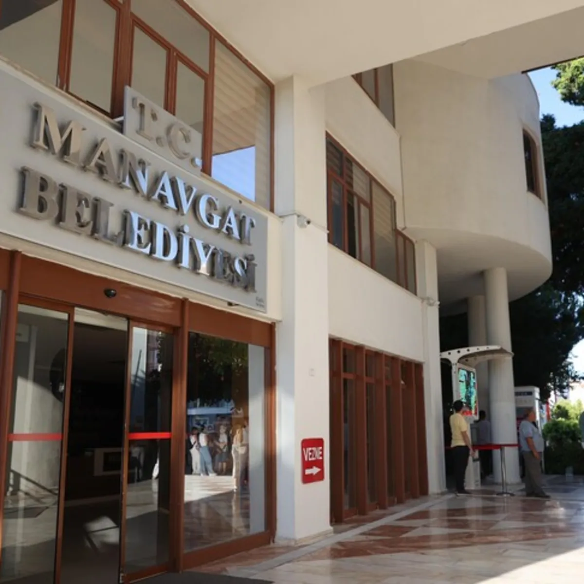 Manavgat Belediyesi’ne rüşvet operasyonu: 5 şüpheli tutuklandı
