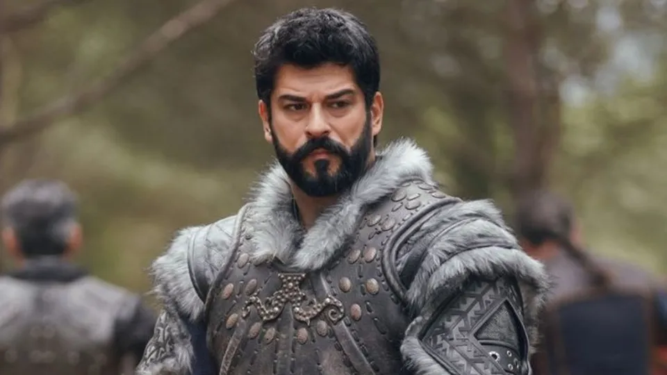 Kuruluş Osman'ın yıldızı Burak Özçivit'ten itiraf! "Çocuklarım oyuncu olmak isterse..."