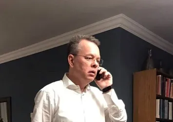 Tahliye olan Brunson, bavulunu hazırladı