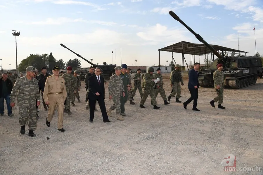Genelkurmay Başkanı Orgeneral Akar sınır birliklerini denetledi 23