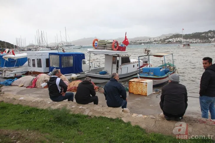 Tekne kıyıya vurdu! Kayıklar alabora oldu | Bodrum’da vatandaşlar nöbet tuttu