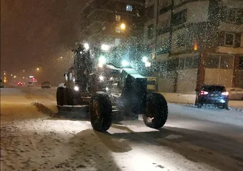 Son dakika: Van’da okullara kar engeli