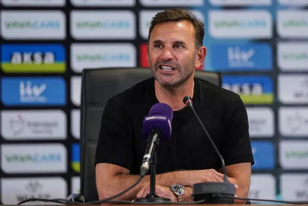 Ahaber.com.tr sordu Okan Buruk yanıtladı! Erden Timur sözleri... ’Gülerek’ cevabı sosyal medyayı salladı