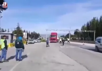 Amasya'da tırda 10 kaçak göçmen yakalandı