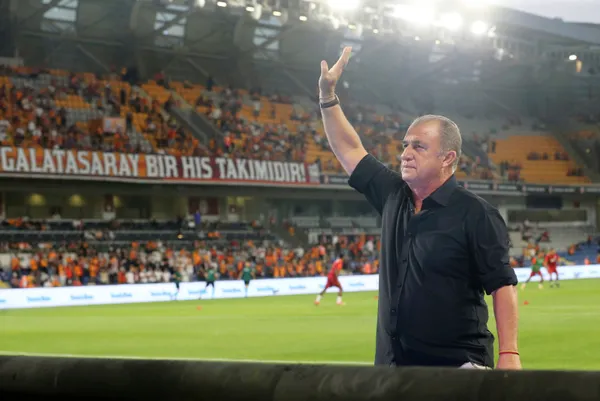 Galatasaray Teknik Direktörü Fatih Terim’den Morutan transferine ilişkin flaş açıklama