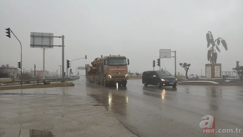 İdlib'de operasyon sürüyor! Sınırda dikkat çeken hareketlilik 15