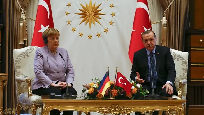 Başkan Erdoğan, Almanya Başbakanı Angela Merkel ile görüştü! Yunanistan ve Libya mesajı...
