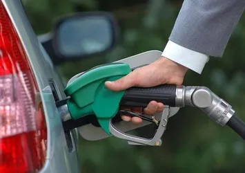 Benzin, motorin ve gazyağına zam