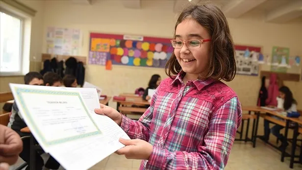 15 karne tatili ne zaman? 2023 yarıyıl tatili ayın kaçınca başlayacak, kaç gün sürecek? MEB sömestr tatili takvimi...