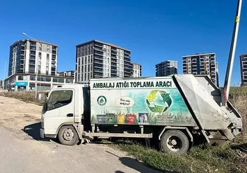 Atık toplama aracına kurşun yağdı: 1'i ağır 2 yaralı