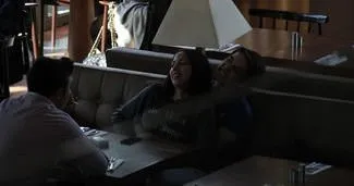 Zehra kucakta başkasını görünce çıldırdı