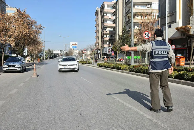 İçişleri Bakanlığı'ndan sokak kısıtlaması açıklaması: 35 bin 544 kişiye idari ve adli işlem yapıldı - 5