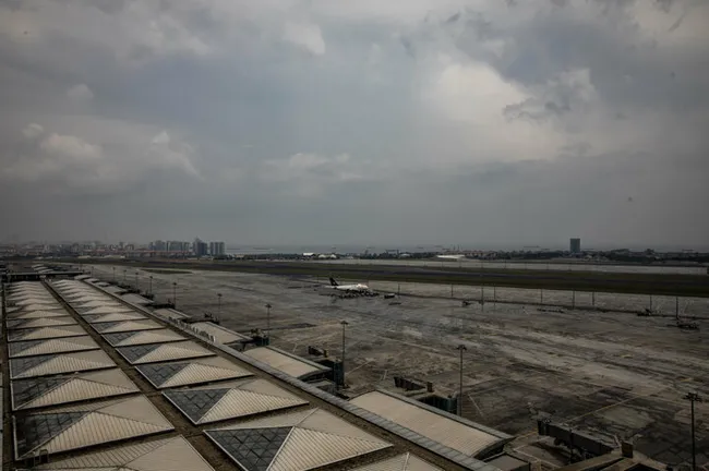 Atatürk Havalimanı’nında terk edilen dokuz uçak satışa çıkıyor!