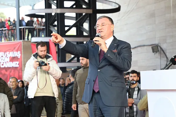 CHP’de Lütfü Savaş’tan itiraflar! Adaylık sürecinde genel merkeze tehdit: Aday yapmazsanız bağımsız girer kazanırım