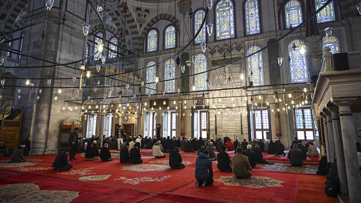 Hem inancın hem de sosyal alanın merkezi: İşte geçmişten günümüzde cami kültürü