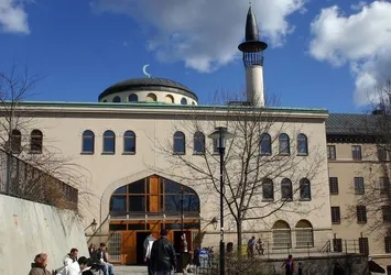 Stockholm Camisi’ne ırkçı saldırı