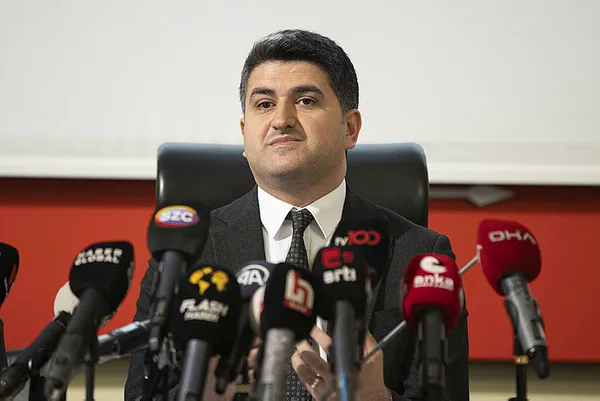 Kemal Kılıçdaroğlu ve ekibinde büyük telaş! Onursal Adıgüzel’den sonra reklam ekibinin de işine son verdi