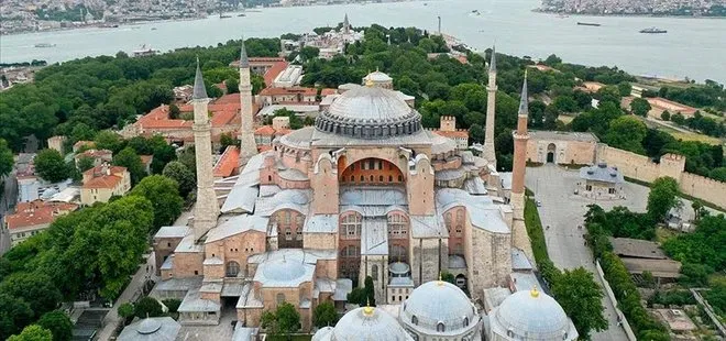 Kültür ve Turizm Bakanı Mehmet Nuri Ersoy’dan flaş Ayasofya açıklaması! Çok ciddi bir tadilat gerçekleştirilecek