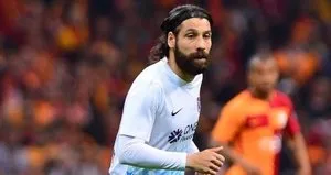 Olcay’dan G.Saraylılara F.Bahçe göndermesi!