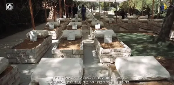 isgalci-israil-ordusu-dokuluyor-mezarlik-yetkilisi-itiraf-etti-saatte-bir-cenaze-gomuyoruz-1700411632858.jpg İşgalci İsrail ordusu dökülüyor! Mezarlık yetkilisi itiraf etti: Saatte bir cenaze gömüyoruz - 6